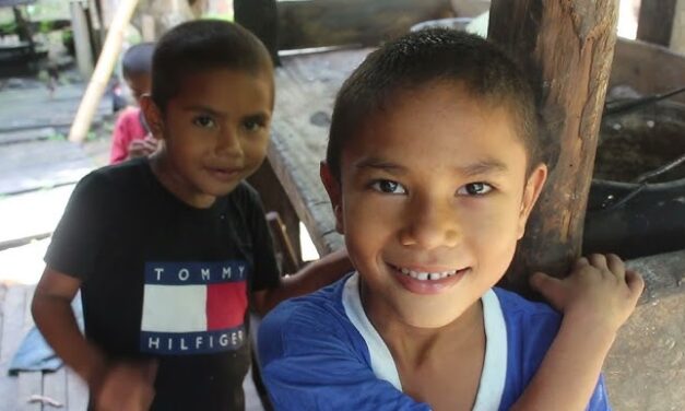 Voluntários pregam o Evangelho no Marajó: missão leva esperança a ribeirinhos