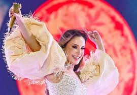 Claudia Leitte é convocada pelo MP-BA após troca de nome em música