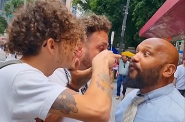 Pregador de rua sofre agressões por intolerância religiosa na Avenida Paulista