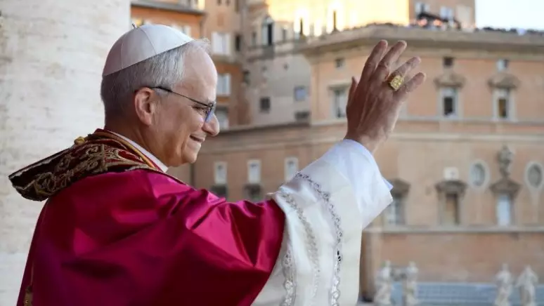 Novo Papa e Polêmica de Abusos
