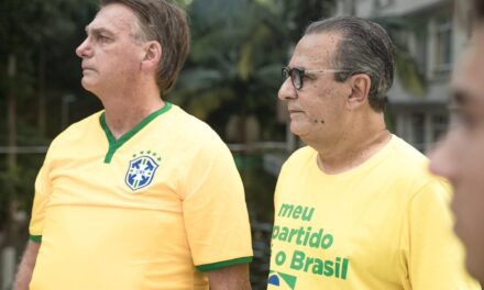 Bolsonaro e Malafaia Juntos em Ato pela Anistia Após Cirurgia